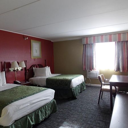Center Street Value Inn Auburn Eksteriør billede