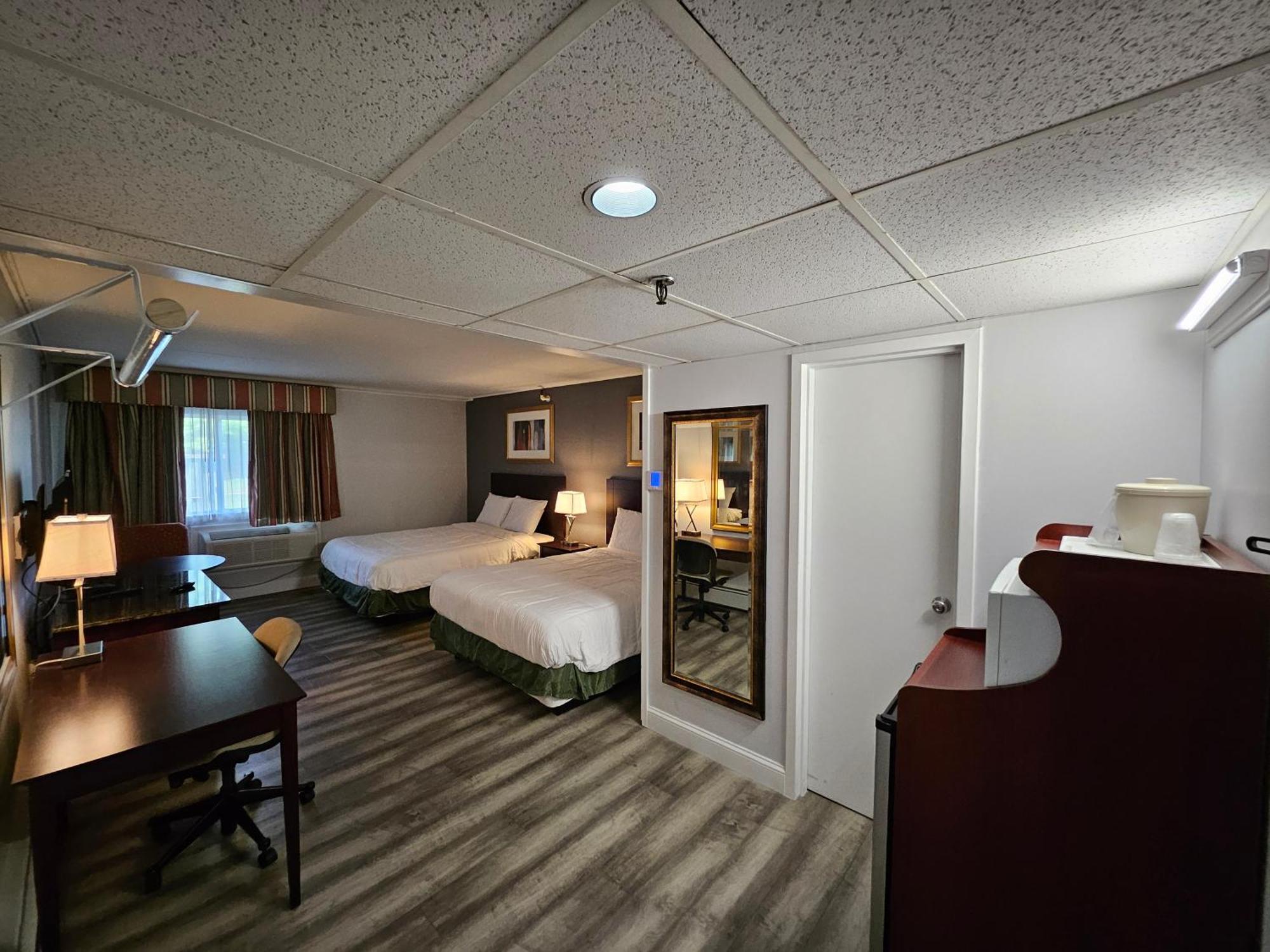 Center Street Value Inn Auburn Eksteriør billede