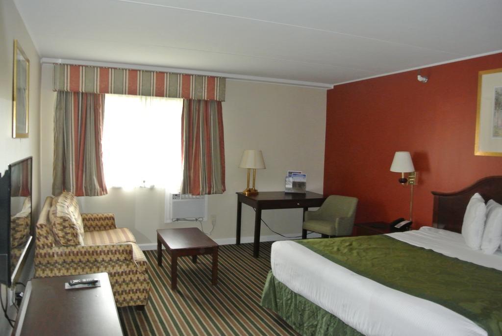 Center Street Value Inn Auburn Eksteriør billede