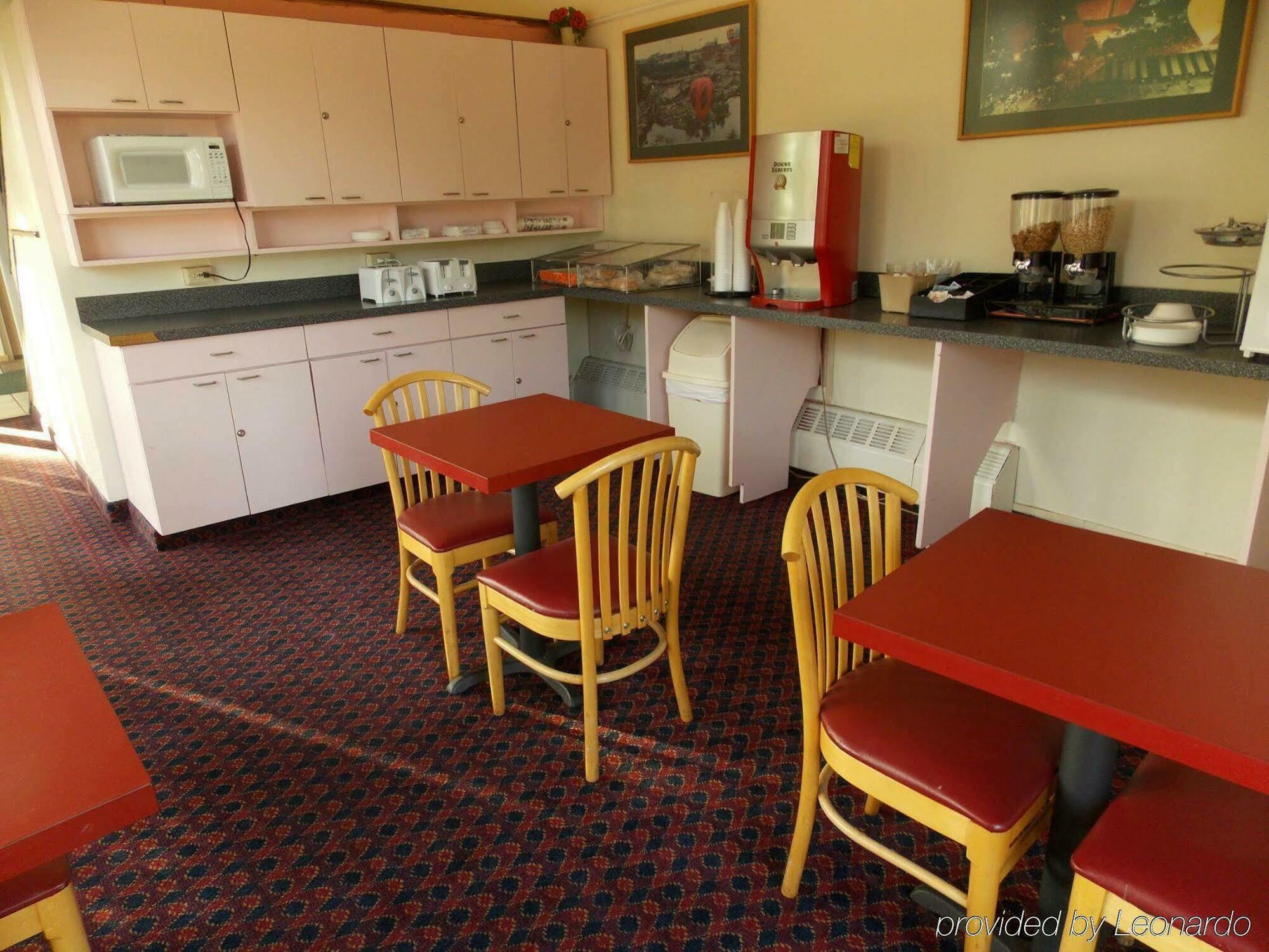 Center Street Value Inn Auburn Eksteriør billede